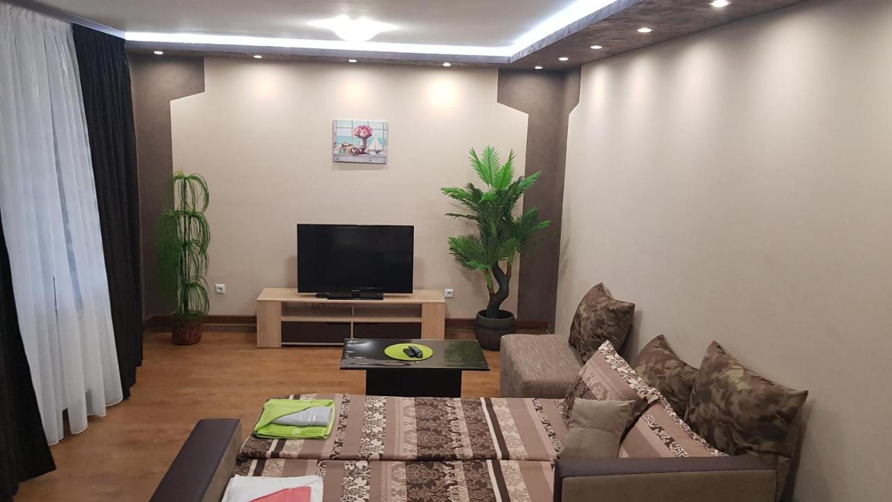 Studio Kamelia Казанлик Екстер'єр фото
